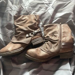 Brown boots